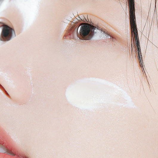 Black Yuja Bean Water Sun Essence