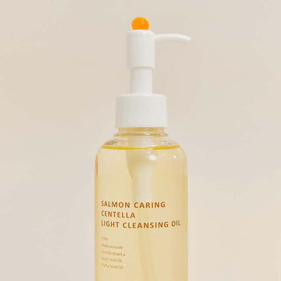 Salmon Caring Centella Light Cleansing Oil