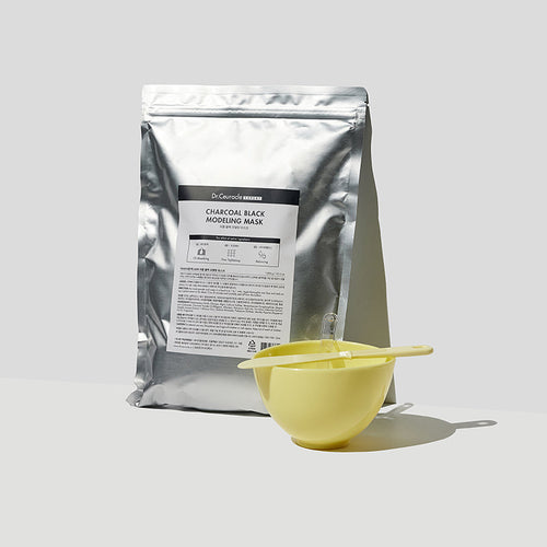 Expert Charcoal Black Modeling Mask