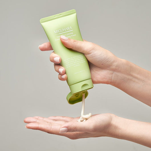 Green Tea Calming Essence Cleansing Foam Origin